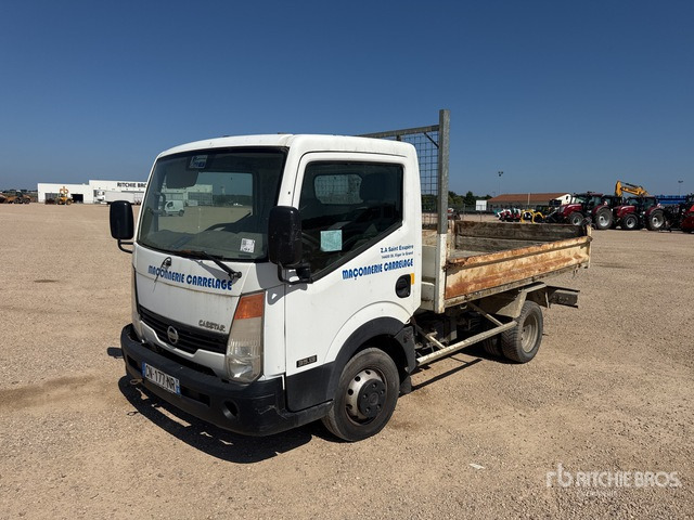 2008 Nissan Cabstar 35.13 Camion Benne (Inoperable) Dump Truck: Light Duty - Малотоннажный самосвал: фото 2 2008 Nissan Cabstar 35.13 Camion Benne (Inoperable) Dump Truck: Light Duty - Малотоннажный самосвал: фото 2