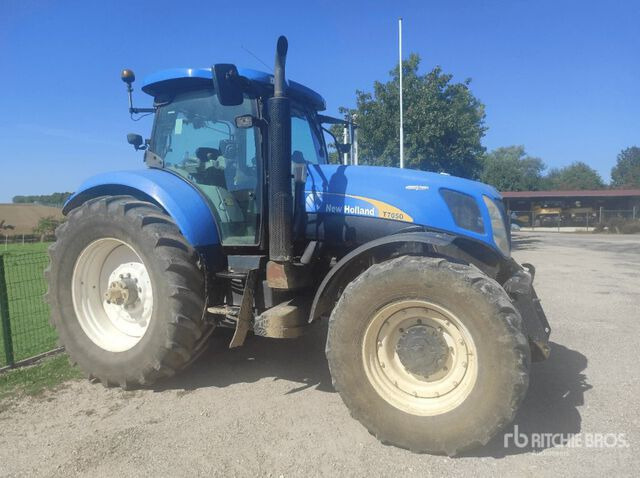 2009 New Holland T7050 AutoCommand Tracteur Agricole 4WD Tractor - Трактор: фото 1 2009 New Holland T7050 AutoCommand Tracteur Agricole 4WD Tractor - Трактор: фото 1