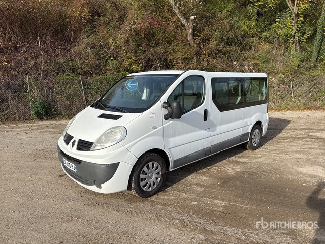 2013 Renault Trafic Minibus Minivan - Пассажирский фургон: фото 1 2013 Renault Trafic Minibus Minivan - Пассажирский фургон: фото 1