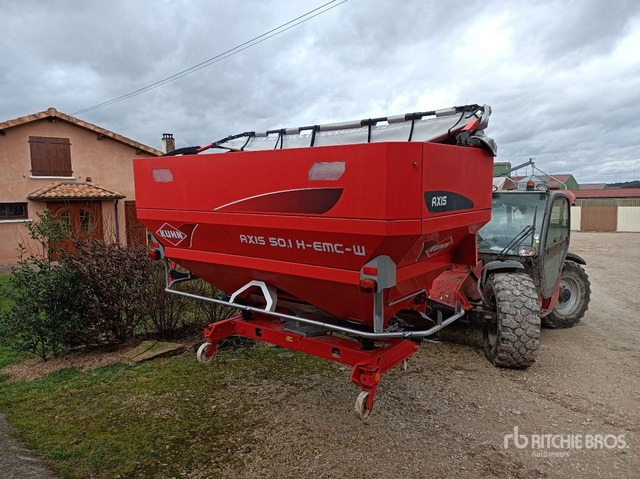 2014 Kuhn Axis 50.1 HEMC W 42 m 3-Point 4000 L Fertilizer Spreader - Косилка-измельчитель/ Мульчер: фото 2 2014 Kuhn Axis 50.1 HEMC W 42 m 3-Point 4000 L Fertilizer Spreader - Косилка-измельчитель/ Мульчер: фото 2