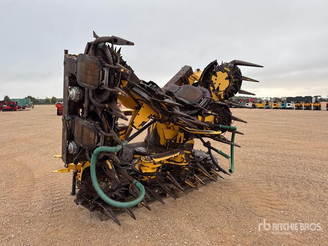 2014 New Holland 750SFIE Bec A Mais 10 Rangs 10 Row Corn Forage Harvester Header - Жатка кукурузная: фото 2 2014 New Holland 750SFIE Bec A Mais 10 Rangs 10 Row Corn Forage Harvester Header - Жатка кукурузная: фото 2