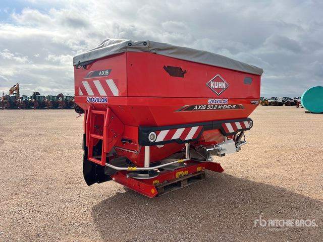 2018 Kuhn Axis 50.2 M-EMC-W 36 m 3-Point 5000 L Epandeur A ... Fertilizer Spreader - Разбрасыватель удобрений: фото 3 2018 Kuhn Axis 50.2 M-EMC-W 36 m 3-Point 5000 L Epandeur A ... Fertilizer Spreader - Разбрасыватель удобрений: фото 3
