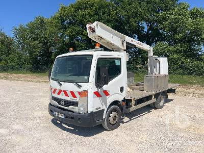 NISSAN CABSTAR 35.11 2011 Versalift ET-30-LE 9 m on ... - Грузовик с подъемником: фото 1 NISSAN CABSTAR 35.11 2011 Versalift ET-30-LE 9 m on ... - Грузовик с подъемником: фото 1