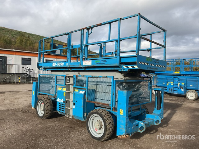 2007 Genie GS-5390 4x4 Diesel Scissor Lift - Ножничный подъемник: фото 3 2007 Genie GS-5390 4x4 Diesel Scissor Lift - Ножничный подъемник: фото 3