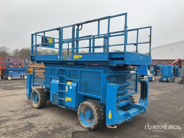 2013 Genie GS5390 4x4 Diesel Scissor Lift - Ножничный подъемник: фото 4 2013 Genie GS5390 4x4 Diesel Scissor Lift - Ножничный подъемник: фото 4