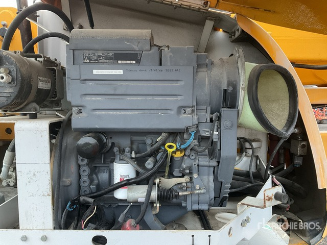 2013 Haulotte HA16PX 4WD Diesel Articulating Boom Lift - Коленчатый подъемник: фото 3 2013 Haulotte HA16PX 4WD Diesel Articulating Boom Lift - Коленчатый подъемник: фото 3