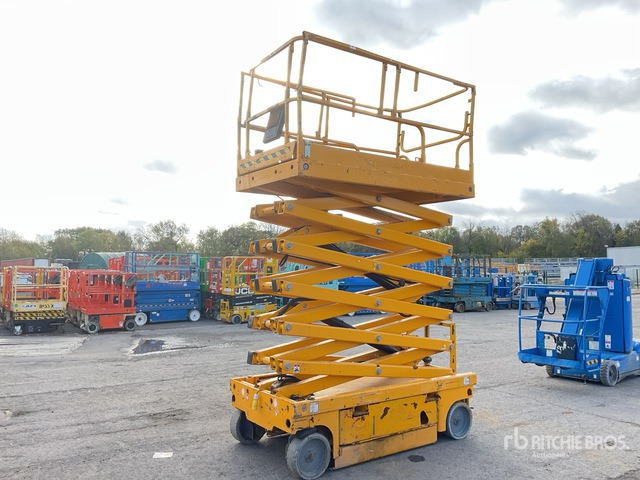 2014 Haulotte Compact 14 Electric Scissor Lift - Ножничный подъемник: фото 2 2014 Haulotte Compact 14 Electric Scissor Lift - Ножничный подъемник: фото 2