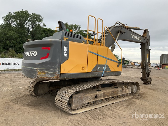 2014 Volvo EC250EL Tracked Excavator - Гусеничный экскаватор: фото 3 2014 Volvo EC250EL Tracked Excavator - Гусеничный экскаватор: фото 3