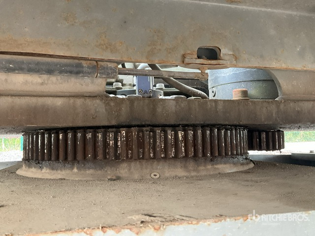 2015 Skyjack SJ51AJ 4WD Diesel Articulating Boom Lift - Коленчатый подъемник: фото 4 2015 Skyjack SJ51AJ 4WD Diesel Articulating Boom Lift - Коленчатый подъемник: фото 4