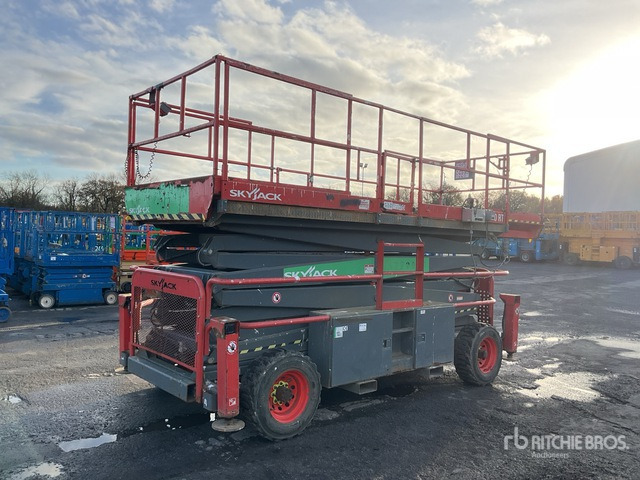 2017 Skyjack SJ9250 4x4 Diesel Scissor Lift - Ножничный подъемник: фото 4 2017 Skyjack SJ9250 4x4 Diesel Scissor Lift - Ножничный подъемник: фото 4