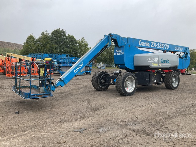 2018 Genie ZX-135 4WD Diesel Diesel Boom Artic 45MTR Articulating Boom Lift - Коленчатый подъемник: фото 4 2018 Genie ZX-135 4WD Diesel Diesel Boom Artic 45MTR Articulating Boom Lift - Коленчатый подъемник: фото 4