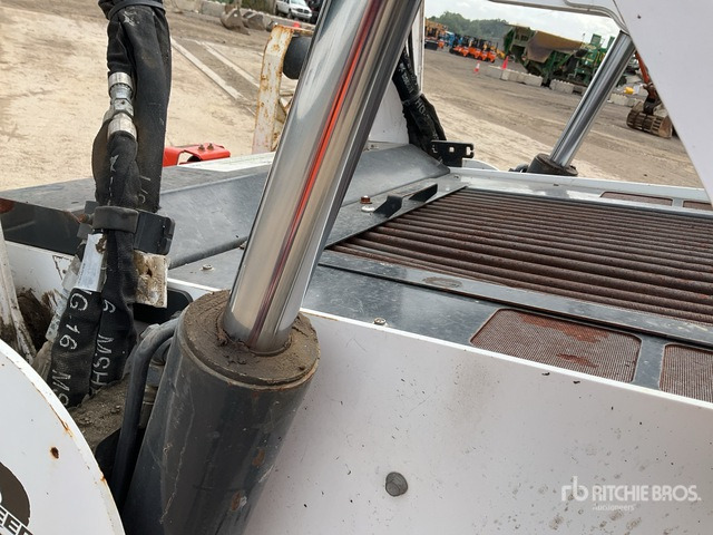 2019 Bobcat T870 Two-Speed High Flow Tracked Skid Steer Loader - Мини-погрузчик с бортовым поворотом: фото 5 2019 Bobcat T870 Two-Speed High Flow Tracked Skid Steer Loader - Мини-погрузчик с бортовым поворотом: фото 5