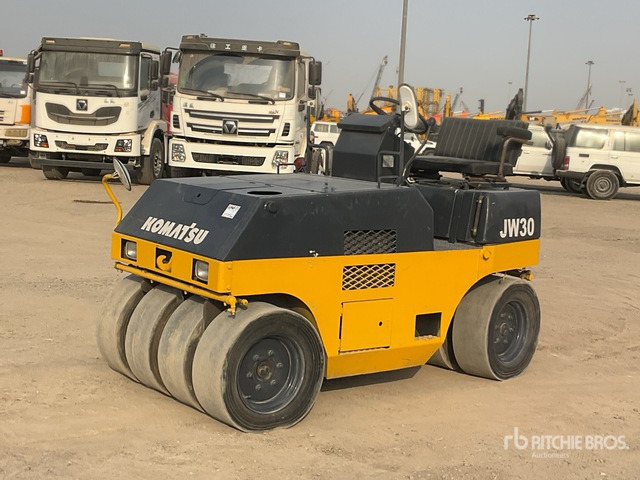 1996 Komatsu JW30-2 7 Wheel Pneumatic Roller - Пневмоколесный каток: фото 2 1996 Komatsu JW30-2 7 Wheel Pneumatic Roller - Пневмоколесный каток: фото 2