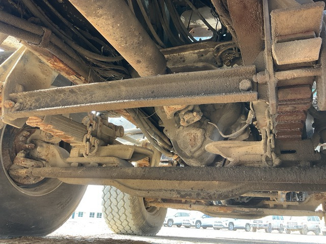 1998 Mack MR688S 1997 Schwing KVM 42/38 42 m on 8x4 Concrete Pump Truck - Автобетононасос: фото 5 1998 Mack MR688S 1997 Schwing KVM 42/38 42 m on 8x4 Concrete Pump Truck - Автобетононасос: фото 5