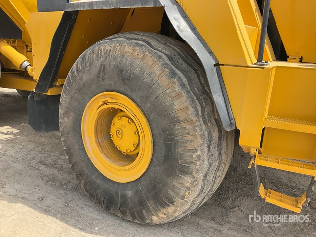 2011 Komatsu HM400-2 - Сочленённый самосвал: фото 5 2011 Komatsu HM400-2 - Сочленённый самосвал: фото 5