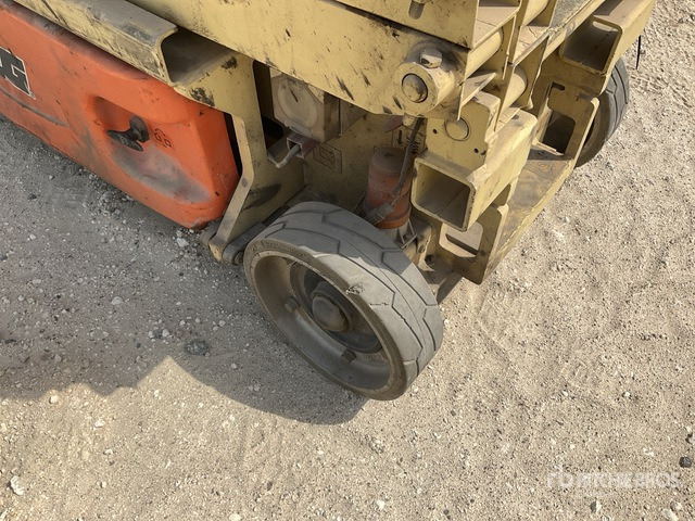 2014 JLG 1930 ES Electric Scissor Lift - Ножничный подъемник: фото 4 2014 JLG 1930 ES Electric Scissor Lift - Ножничный подъемник: фото 4