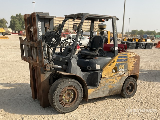 2015 Komatsu FH40-1 4 ton Forklift - Дизельный погрузчик: фото 2 2015 Komatsu FH40-1 4 ton Forklift - Дизельный погрузчик: фото 2