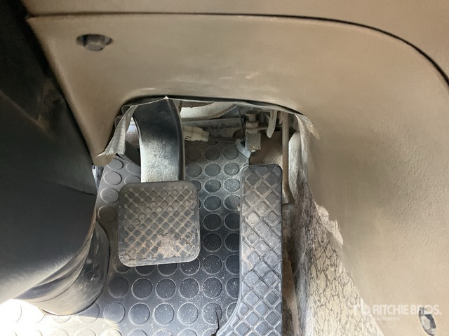 2015 Tata Daewoo Novus SE 2015 Dong Yang SS7506S 20 ton S ... Flatbed Truck with Crane - Грузовик бортовой/ Платформа, Автоманипулятор: фото 4 2015 Tata Daewoo Novus SE 2015 Dong Yang SS7506S 20 ton S ... Flatbed Truck with Crane - Грузовик бортовой/ Платформа, Автоманипулятор: фото 4