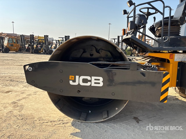 2016 JCB VM115D Smooth Drum Compactor - Компактор: фото 4 2016 JCB VM115D Smooth Drum Compactor - Компактор: фото 4