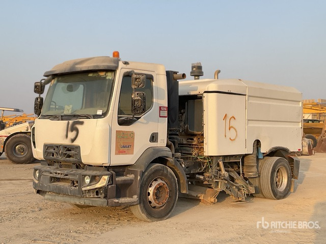 2016 Renault D18 Elgin on Sweeper Truck - Подметально-уборочная машина: фото 1 2016 Renault D18 Elgin on Sweeper Truck - Подметально-уборочная машина: фото 1