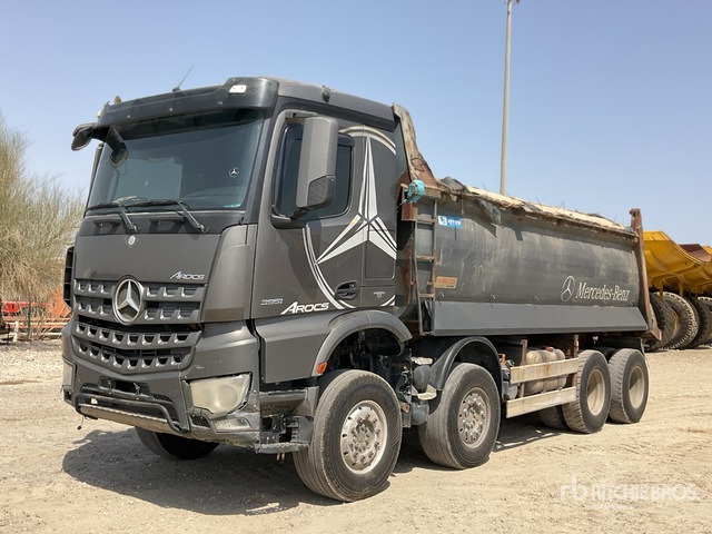 2017 Mercedes Benz AROCS 3951 8x4 Twin-Steer Tri/A Dump Truck - Самосвал: фото 2 2017 Mercedes Benz AROCS 3951 8x4 Twin-Steer Tri/A Dump Truck - Самосвал: фото 2