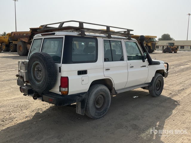 2018 Toyota Land Cruiser 76L 4x4 SUV - Внедорожник: фото 4 2018 Toyota Land Cruiser 76L 4x4 SUV - Внедорожник: фото 4