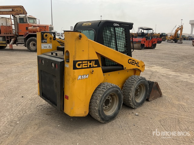 2022 Gehl R164 - Мини-погрузчик с бортовым поворотом: фото 4 2022 Gehl R164 - Мини-погрузчик с бортовым поворотом: фото 4