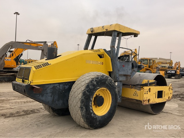 Bomag BW211D-40 Smooth Drum Compactor - Компактор: фото 3 Bomag BW211D-40 Smooth Drum Compactor - Компактор: фото 3