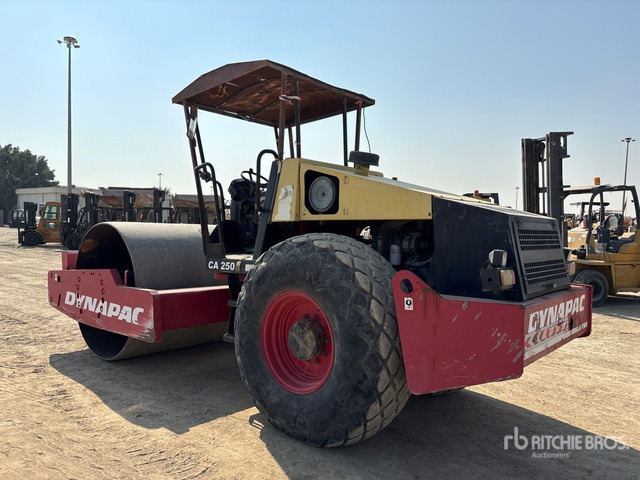 Dynapac CA250 Smooth Drum Compactor - Компактор: фото 3 Dynapac CA250 Smooth Drum Compactor - Компактор: фото 3