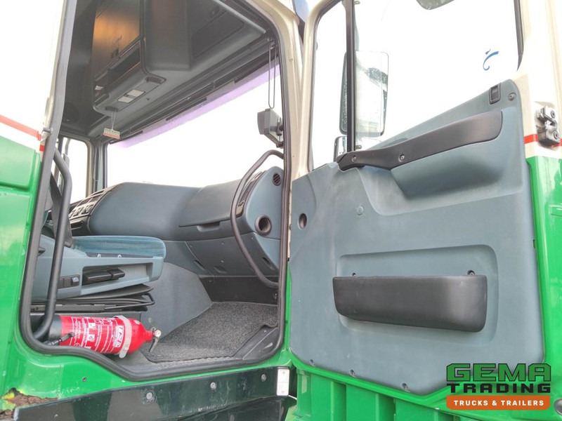 Автовоз DAF FAK XF95.430 8x2 SuperSpaceCab Euro3 - CurtainSider 7.31m + Ramp 16T - MachineTransporter - 6 Persons  (V558): фото 15