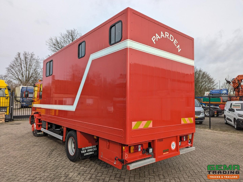 Iveco Tector ML120E24D 4x2 Euro3 DubbelCabine - Paardenwagen 3-Paards - Kleedruimte - Hydraulische klep- TOP! - Коневоз: фото 4 Iveco Tector ML120E24D 4x2 Euro3 DubbelCabine - Paardenwagen 3-Paards - Kleedruimte - Hydraulische klep- TOP! - Коневоз: фото 4