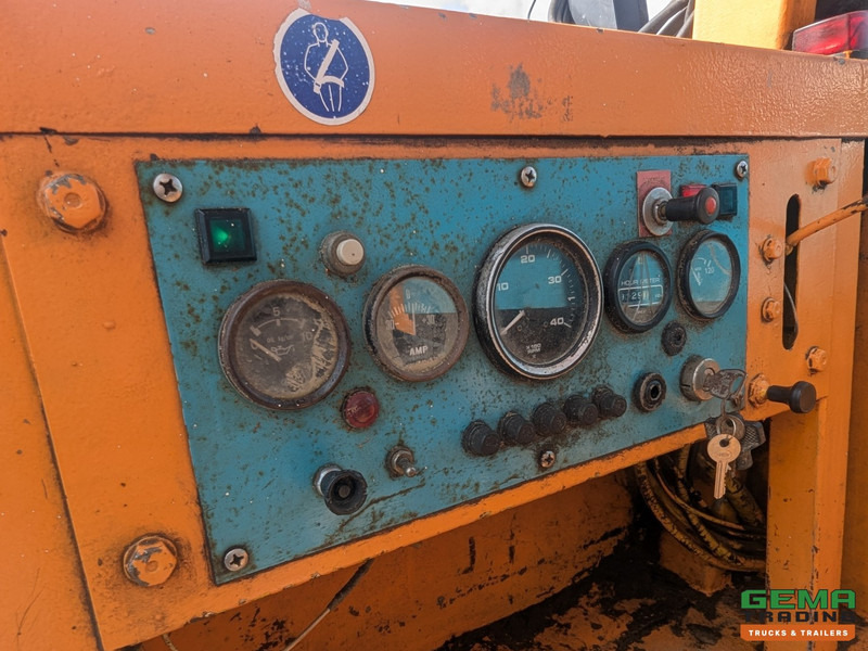 Внедорожный самосвал Morooka MST-1100 Rupsdumper / Werktuigdrager - Platte kiepbak + Hiab 026 T3 Kraan - Komatsu 6Cil: фото 9
