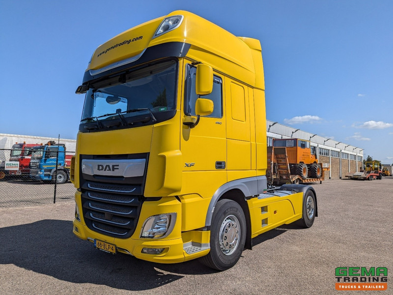 DAF XF 450 FT 4x2 SuperSpaceCab Euro6C - Retarder - Standairco - Dubbele Tanks - SMARTtachoV2 - Тягач: фото 1 DAF XF 450 FT 4x2 SuperSpaceCab Euro6C - Retarder - Standairco - Dubbele Tanks - SMARTtachoV2 - Тягач: фото 1