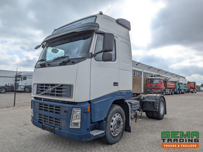 Volvo FH400 4x2 Euro5 FH400 4x2 Globetrotter Euro5 - ADR FL AT OX (T1513) - Тягач: фото 1 Volvo FH400 4x2 Euro5 FH400 4x2 Globetrotter Euro5 - ADR FL AT OX (T1513) - Тягач: фото 1