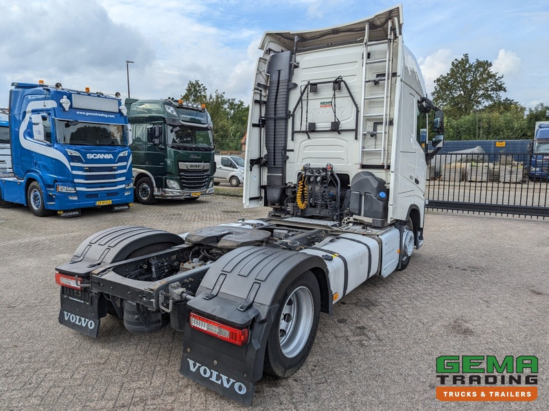 Volvo FH420 4x2 Euro6 FH420 4x2 Globetrotter Euro6 - XLOW / Mega - VEB+ - Double Tanks - Air Suspension (T1539) - Тягач: фото 3 Volvo FH420 4x2 Euro6 FH420 4x2 Globetrotter Euro6 - XLOW / Mega - VEB+ - Double Tanks - Air Suspension (T1539) - Тягач: фото 3
