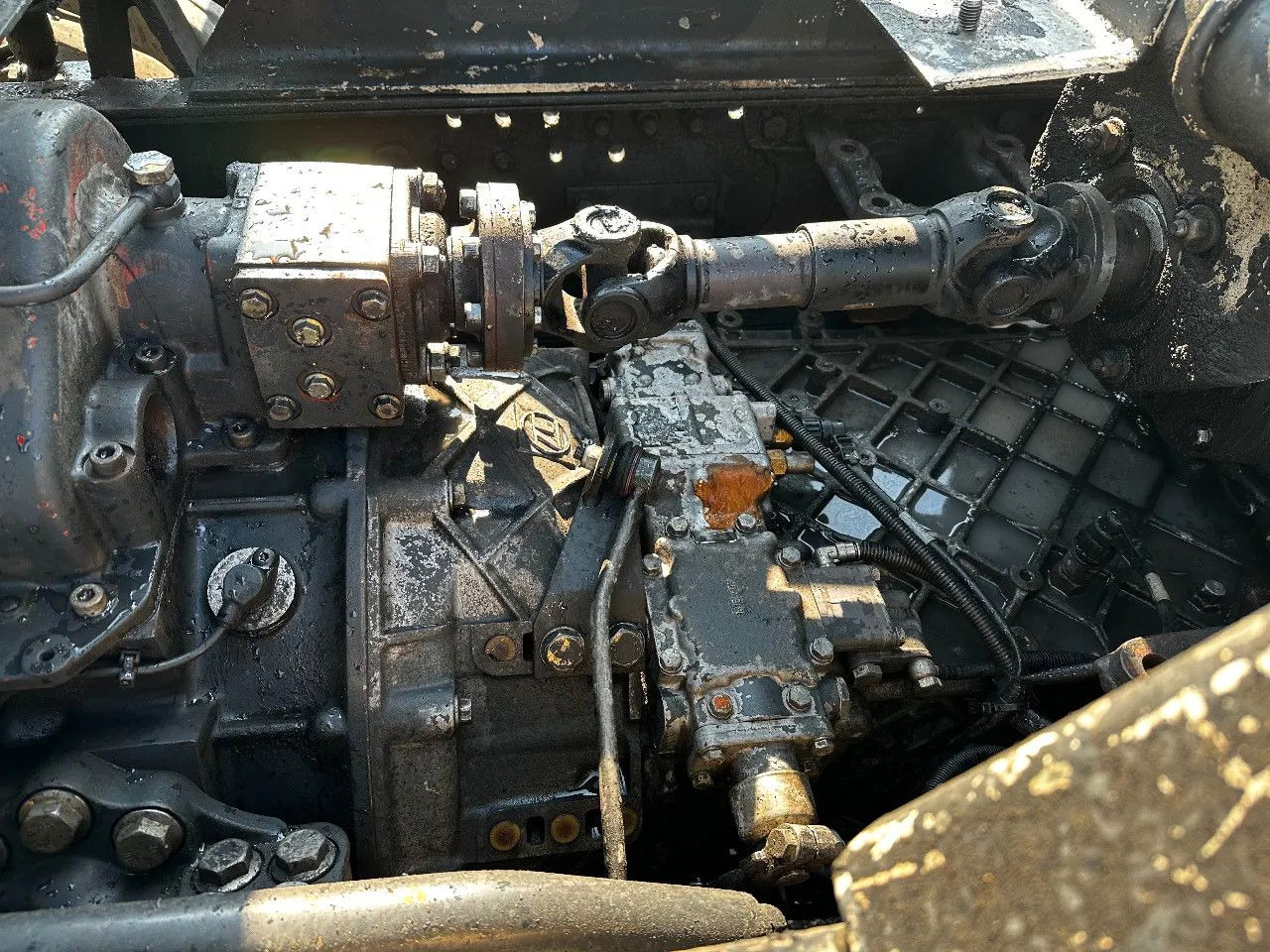 Автобетоносмеситель DAF CF 85.430 8X4 9m3 Mixer Spring/Spring ZF Manual: фото 22
