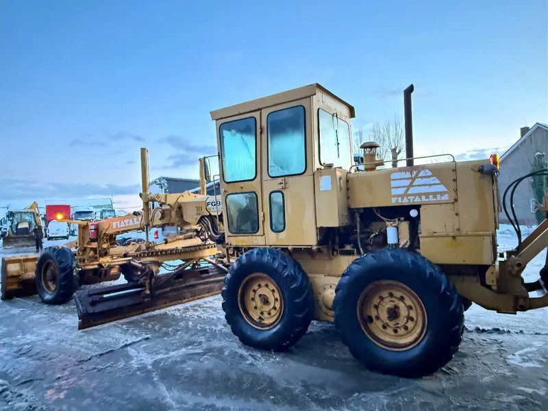 Fiat Allis FG85 ARTICULATED GRADER Ripper + Front blade - Грейдер: фото 3 Fiat Allis FG85 ARTICULATED GRADER Ripper + Front blade - Грейдер: фото 3