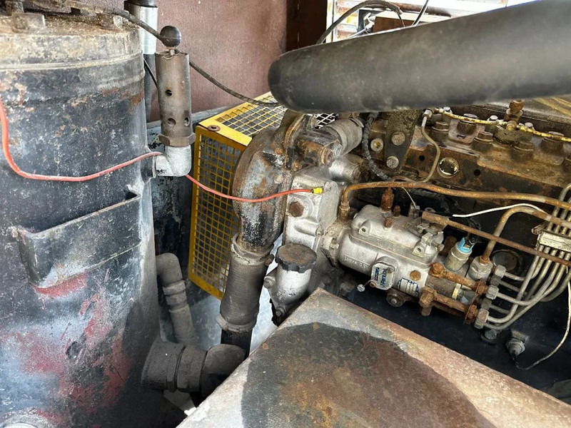 Буровая машина Mercedes-Benz 2028 4X4 DRILLING RIG WIRTH 250M IR AIR COMPRESSOR: фото 16