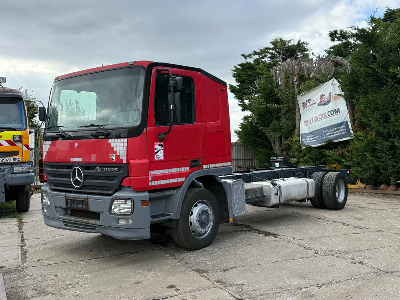 Mercedes-Benz Actros 1841 V6 4X2 Chassis MP2 Airco Low Cabine - Грузовик-шасси: фото 2 Mercedes-Benz Actros 1841 V6 4X2 Chassis MP2 Airco Low Cabine - Грузовик-шасси: фото 2