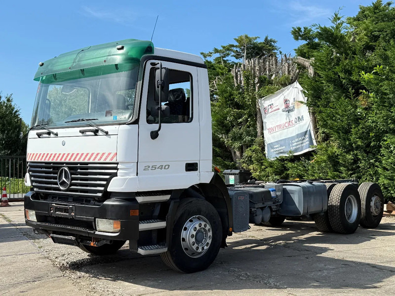 Mercedes-Benz Actros 2540 V6 6X2 Chassis Spring/Air Manual gearbox - Грузовик-шасси: фото 2 Mercedes-Benz Actros 2540 V6 6X2 Chassis Spring/Air Manual gearbox - Грузовик-шасси: фото 2