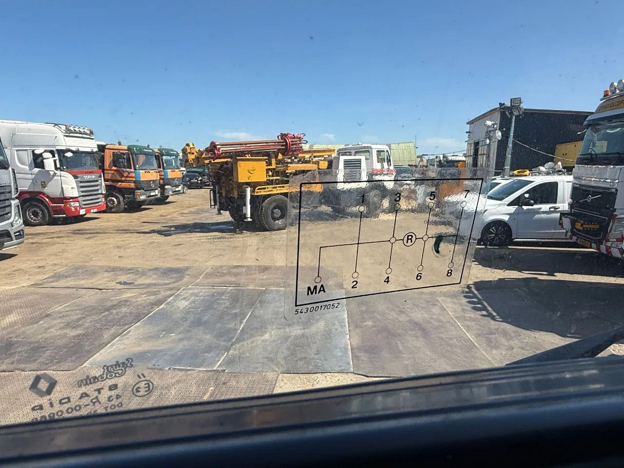 Самосвал Renault G230 4X2 Tipper Spring/Spring Manual Gearbox: фото 12