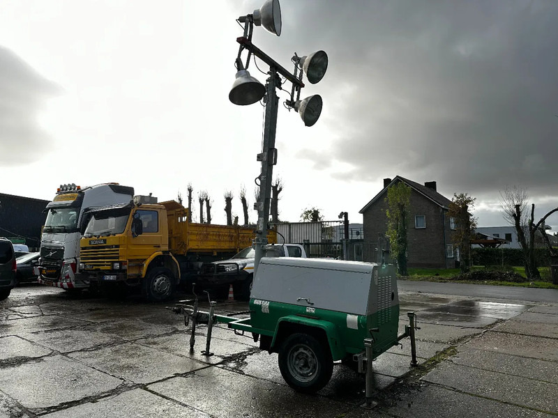 Terex AL4050 Towerlight 4X1000 Watt Lights - Осветительная мачта: фото 4 Terex AL4050 Towerlight 4X1000 Watt Lights - Осветительная мачта: фото 4