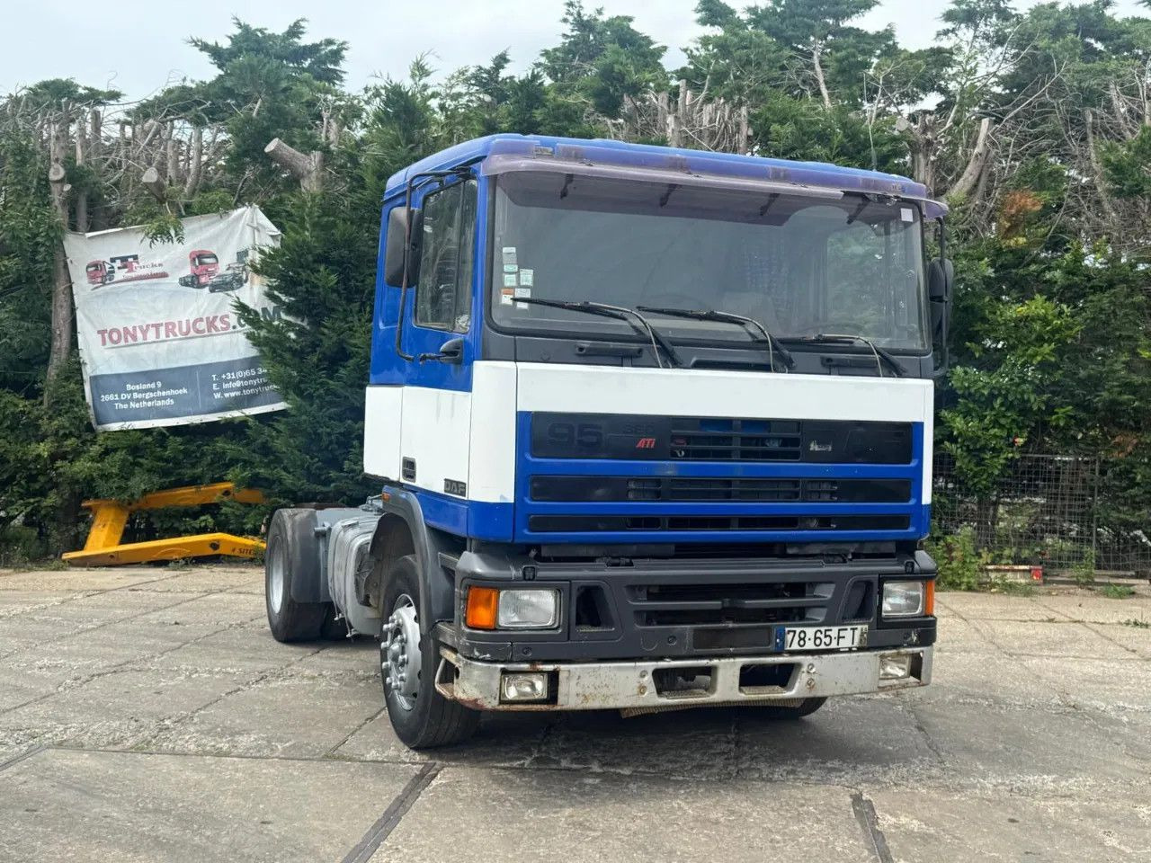 DAF 95.380 ATI 4X2 SPRING/SPRING ZF MAN GEARBOX - Тягач: фото 1 DAF 95.380 ATI 4X2 SPRING/SPRING ZF MAN GEARBOX - Тягач: фото 1