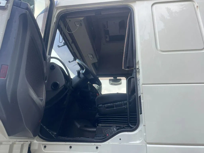 Тягач DAF XF 106.460 4X2 Tractor-unit Spring/Air Retarder Euro6: фото 7