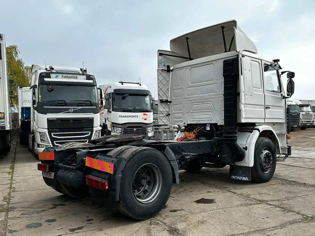 Scania R113-360 4X2 Tractor-unit Spring/Air Manual Gear - Тягач: фото 4 Scania R113-360 4X2 Tractor-unit Spring/Air Manual Gear - Тягач: фото 4