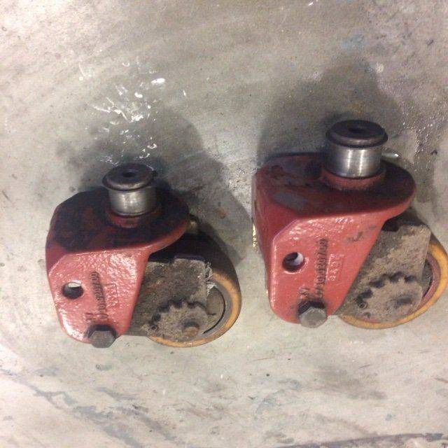 2xSupport Wheel for Komatsu MWP18-1R - Рулевое управление для Погрузочно-разгрузочной техники: фото 1 2xSupport Wheel for Komatsu MWP18-1R - Рулевое управление для Погрузочно-разгрузочной техники: фото 1