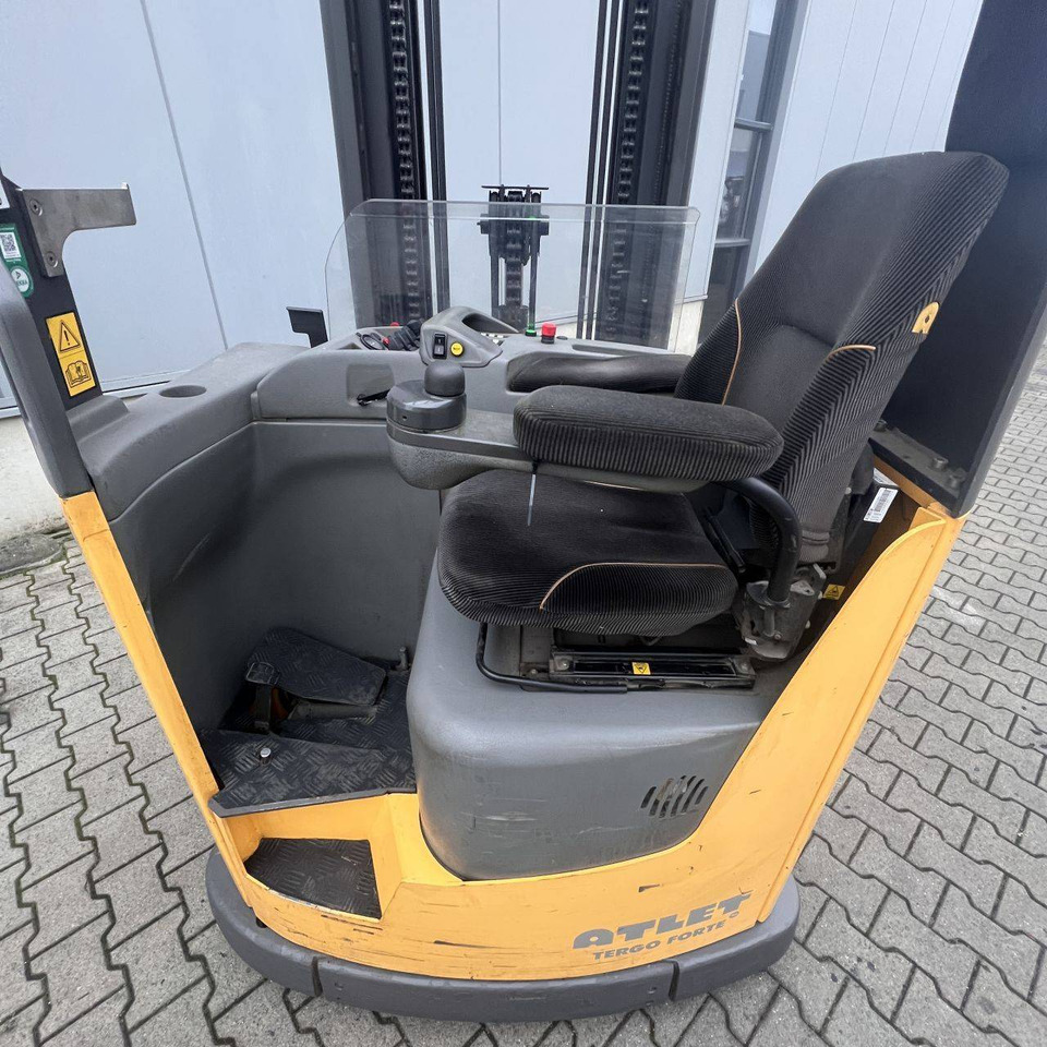 Atlet UFS250DTFVRE585 - Четырехсторонний погрузчик: фото 3 Atlet UFS250DTFVRE585 - Четырехсторонний погрузчик: фото 3