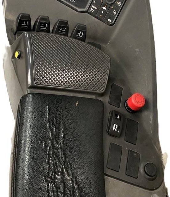 Console for Unicarriers UMS - Электрическая система для Погрузочно-разгрузочной техники: фото 3 Console for Unicarriers UMS - Электрическая система для Погрузочно-разгрузочной техники: фото 3