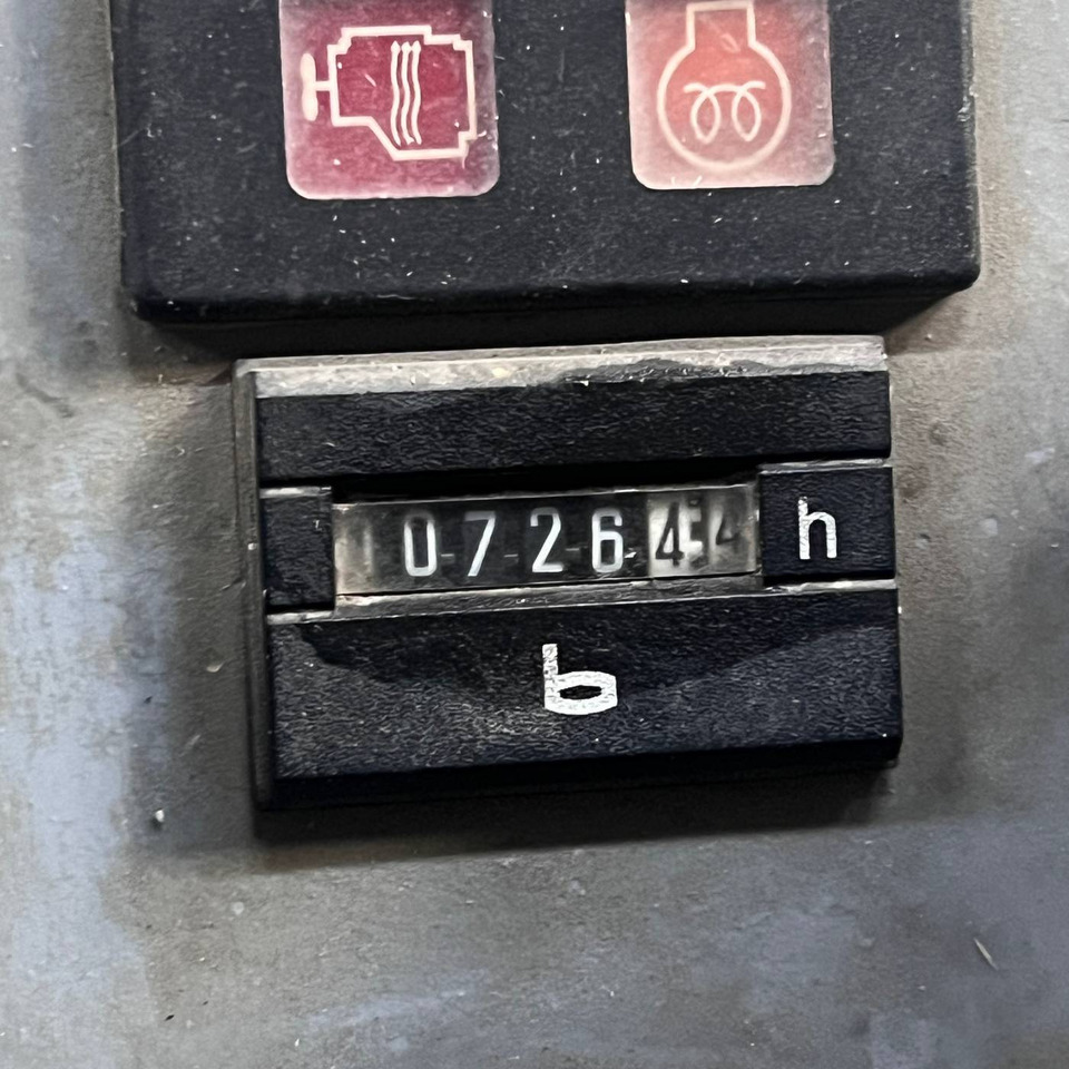 Hako Jonas 1200D - Промышленная подметальная машина: фото 4 Hako Jonas 1200D - Промышленная подметальная машина: фото 4