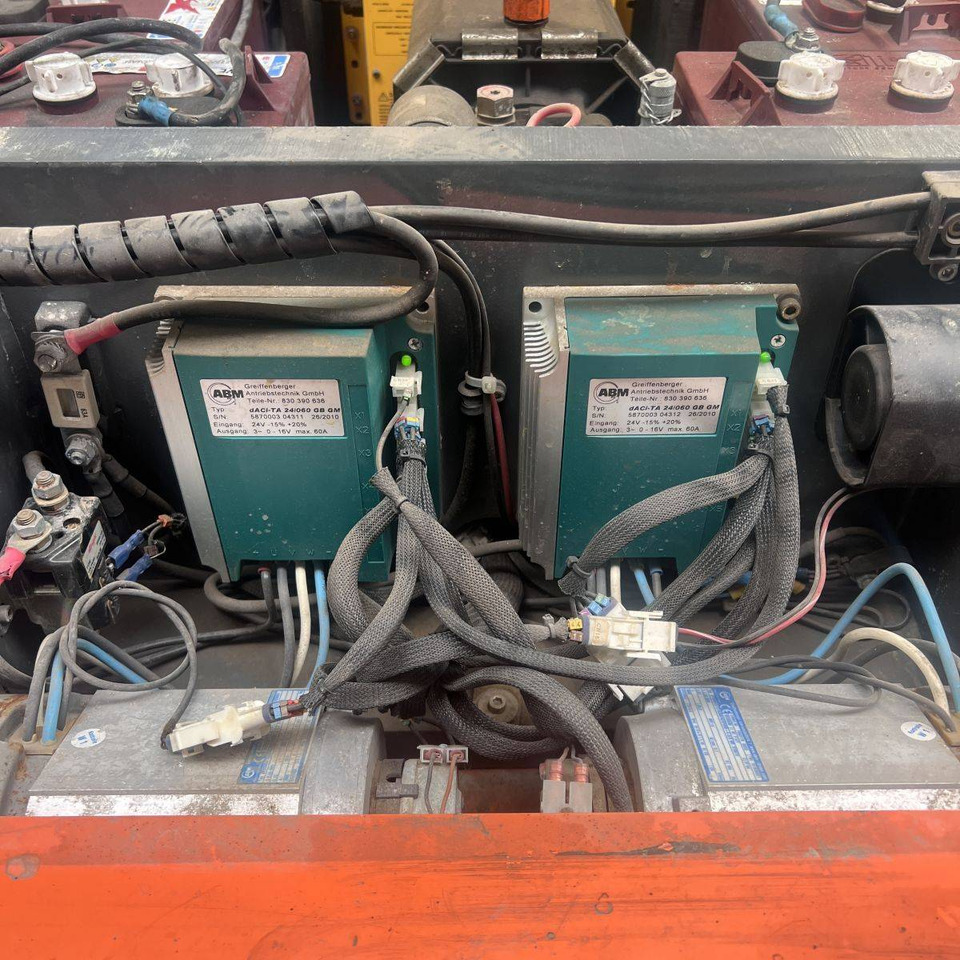 Вертикальный мачтовый подъемник JLG Toucan Duo: фото 9 Вертикальный мачтовый подъемник JLG Toucan Duo: фото 9